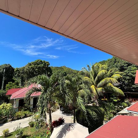 Chloe'S Cottage Self-Catering ลาดิก ภายนอก รูปภาพ
