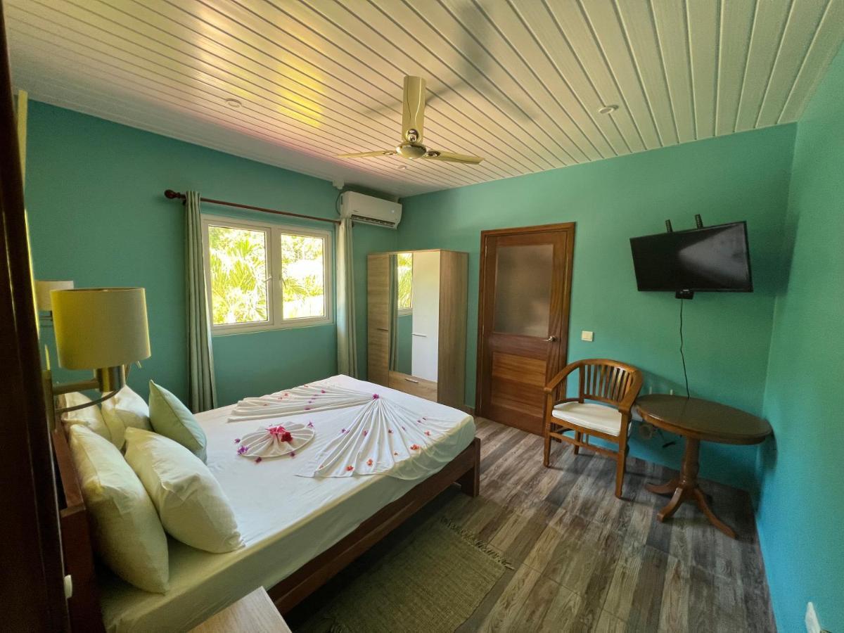 Chloe'S Cottage Self-Catering ลาดิก ภายนอก รูปภาพ