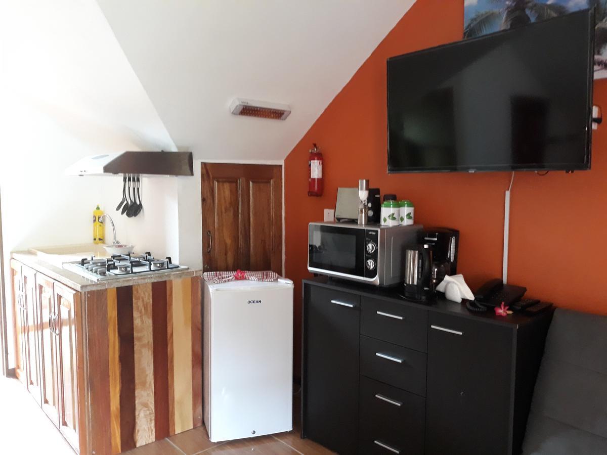 Chloe'S Cottage Self-Catering ลาดิก ภายนอก รูปภาพ