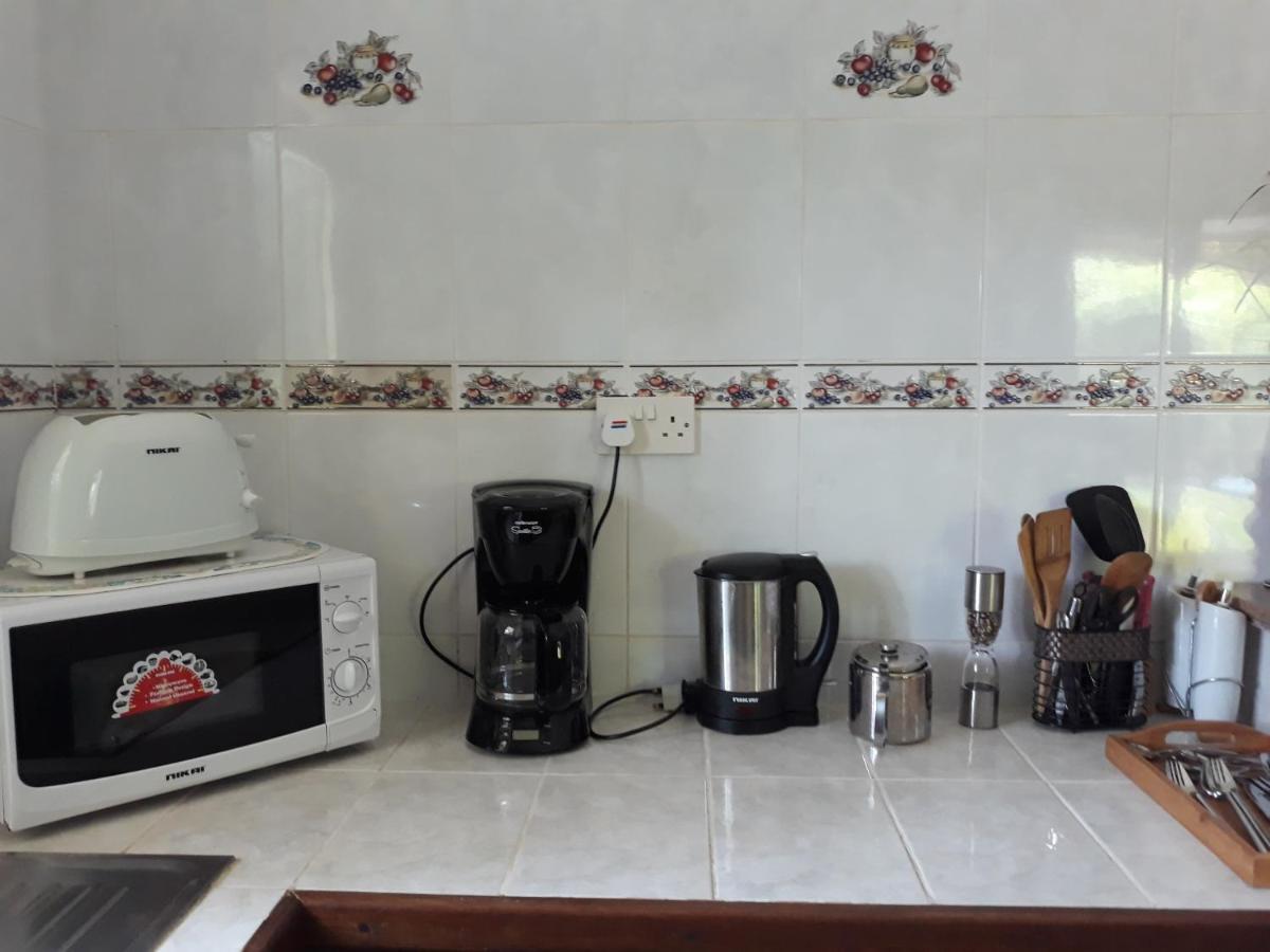 Chloe'S Cottage Self-Catering ลาดิก ห้อง รูปภาพ