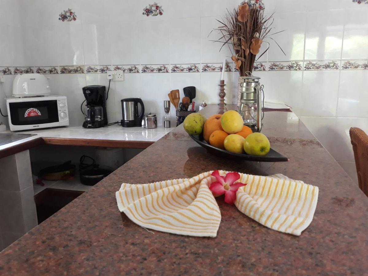 Chloe'S Cottage Self-Catering ลาดิก ห้อง รูปภาพ
